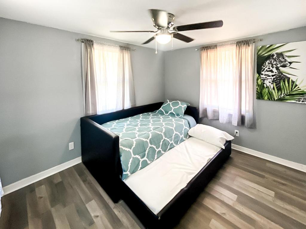 Sarasota Modern, Spacious, Comfy, Queen Beds, Backyard Rental Bagian luar foto