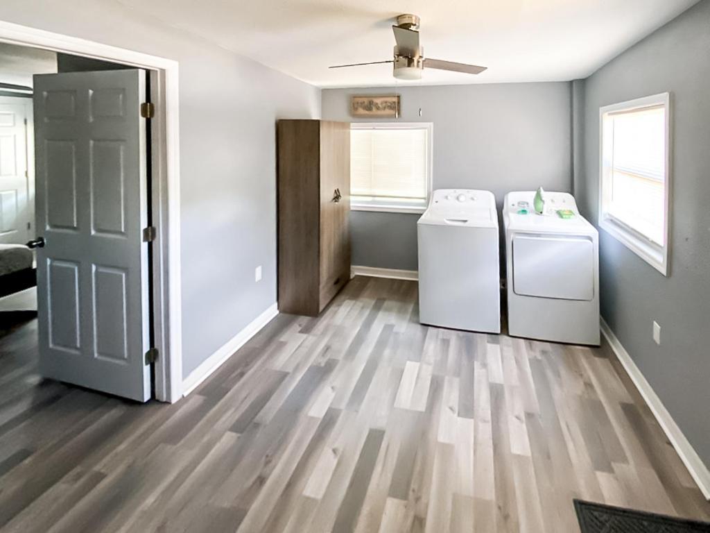 Sarasota Modern, Spacious, Comfy, Queen Beds, Backyard Rental Bagian luar foto